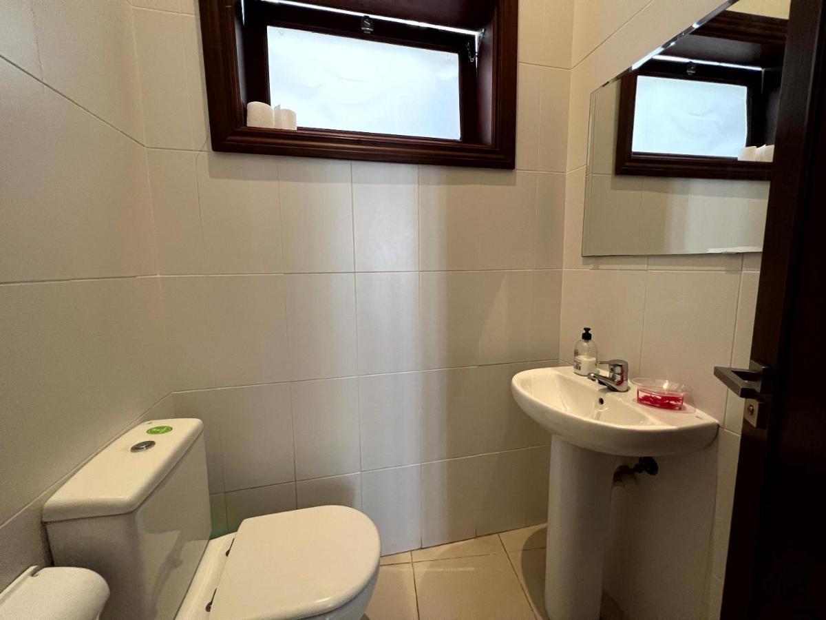 Zweibettzimmer mit Gemeinschaftsbad